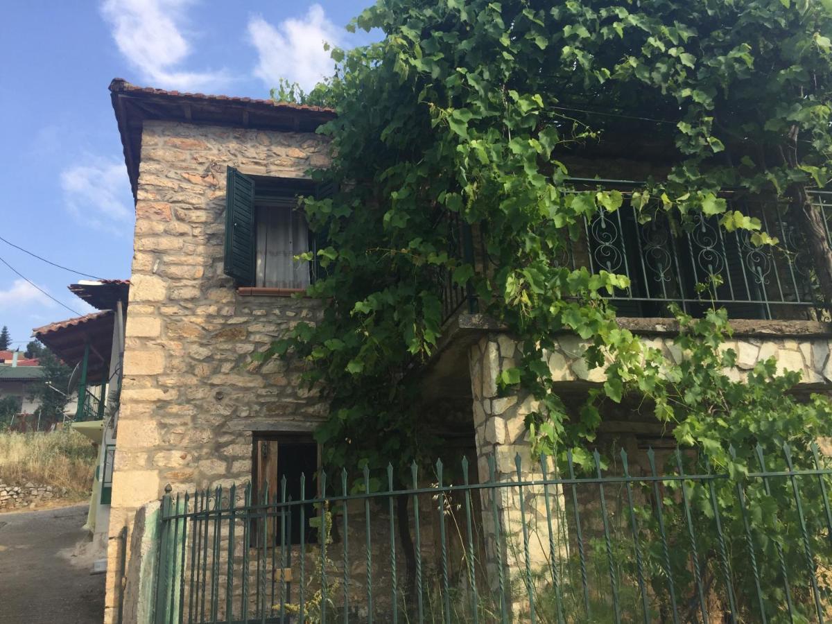 Kesemi Appartement Kalavryta Buitenkant foto